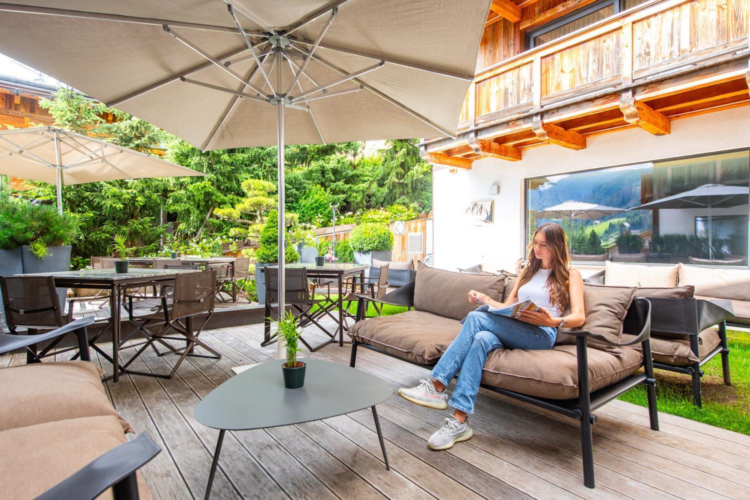 Hotel Montchalet Ortisei Exterior photo