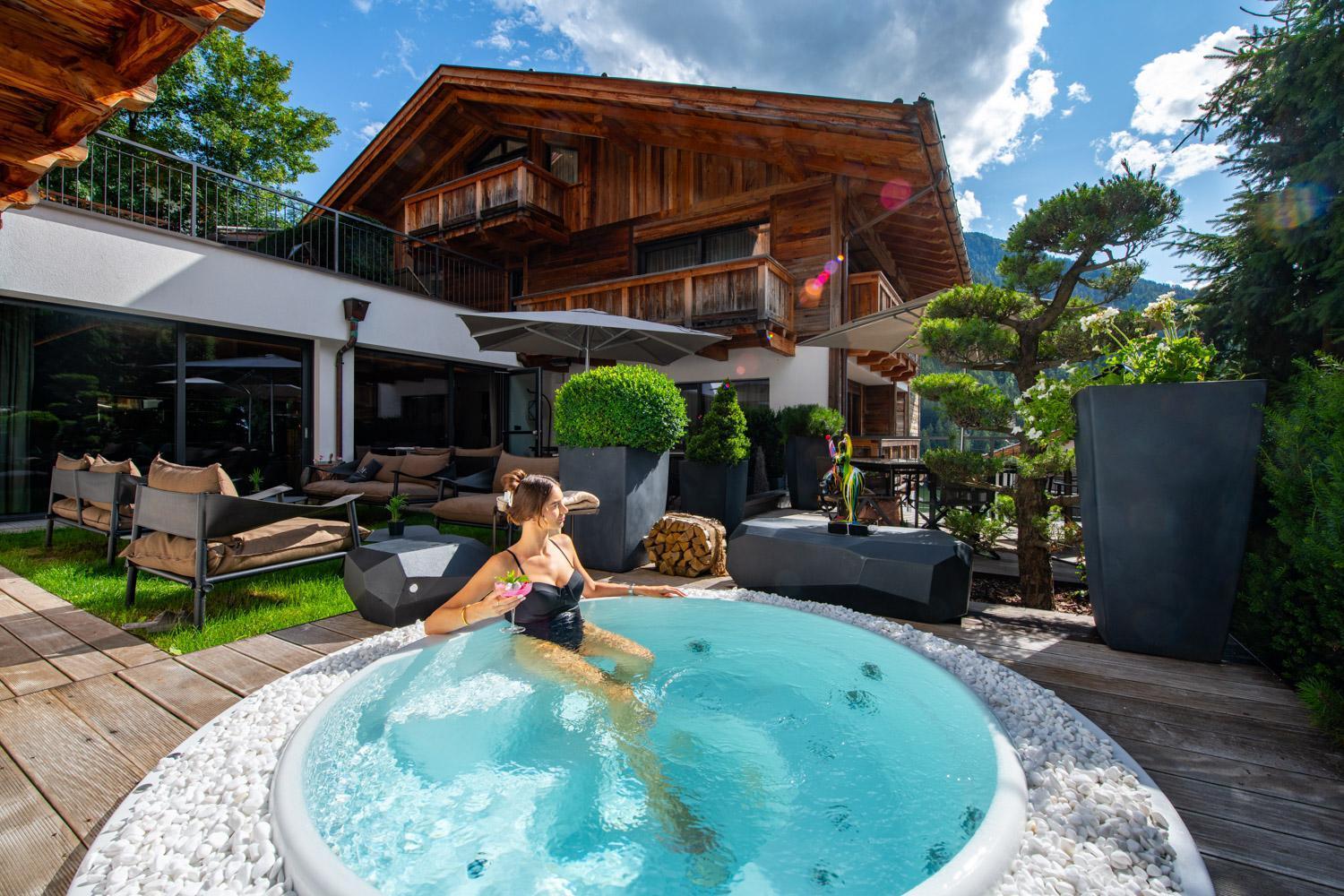 Hotel Montchalet Ortisei Exterior photo